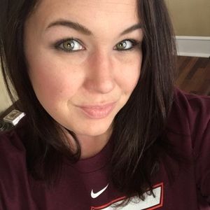 Meet your Posher, Leah